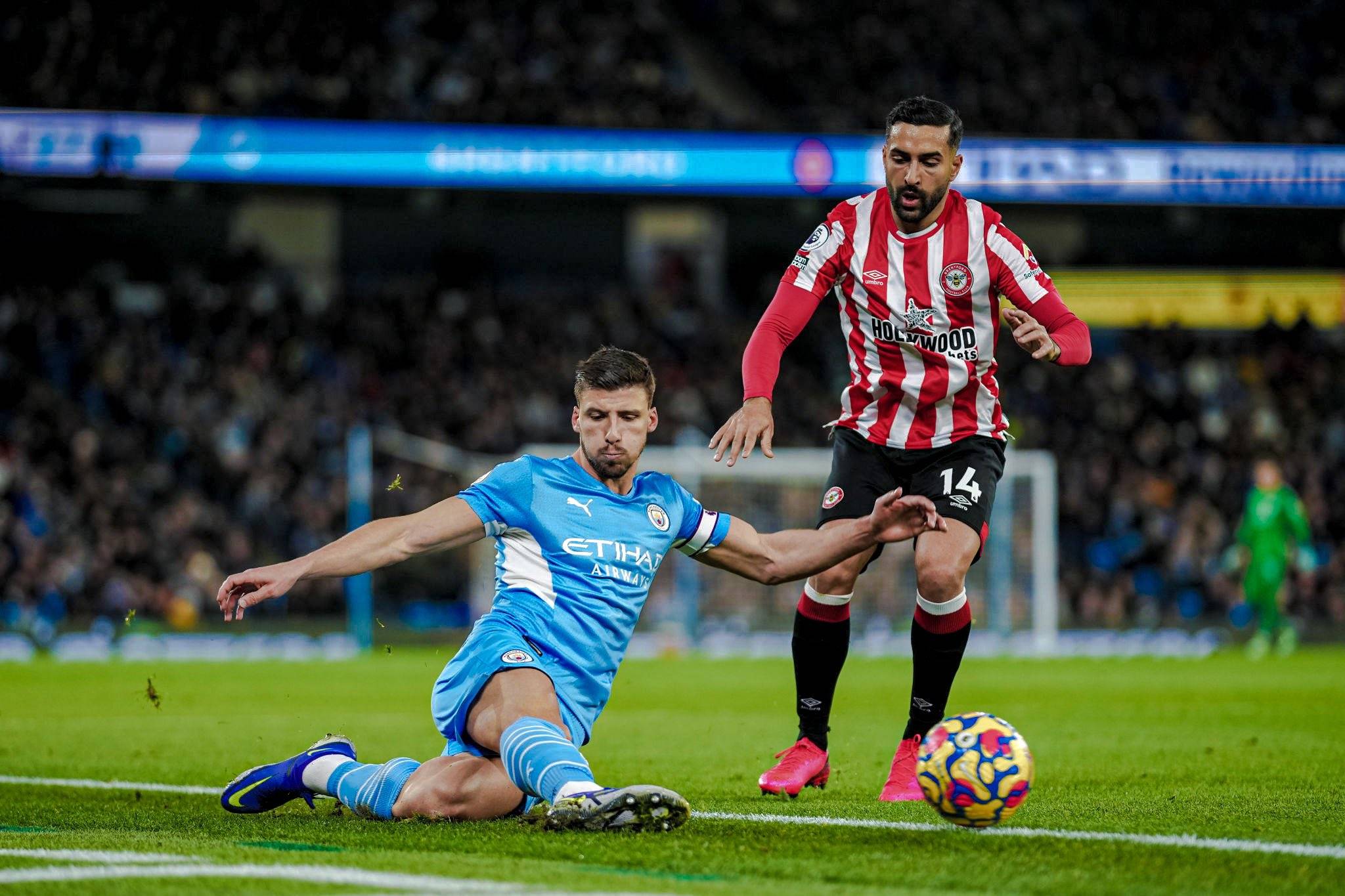 lol补丁下载-关键时刻突围战来临；托特纳姆围绕英超防线松动；引发热议；心理建设被强调(托特纳姆阵容)