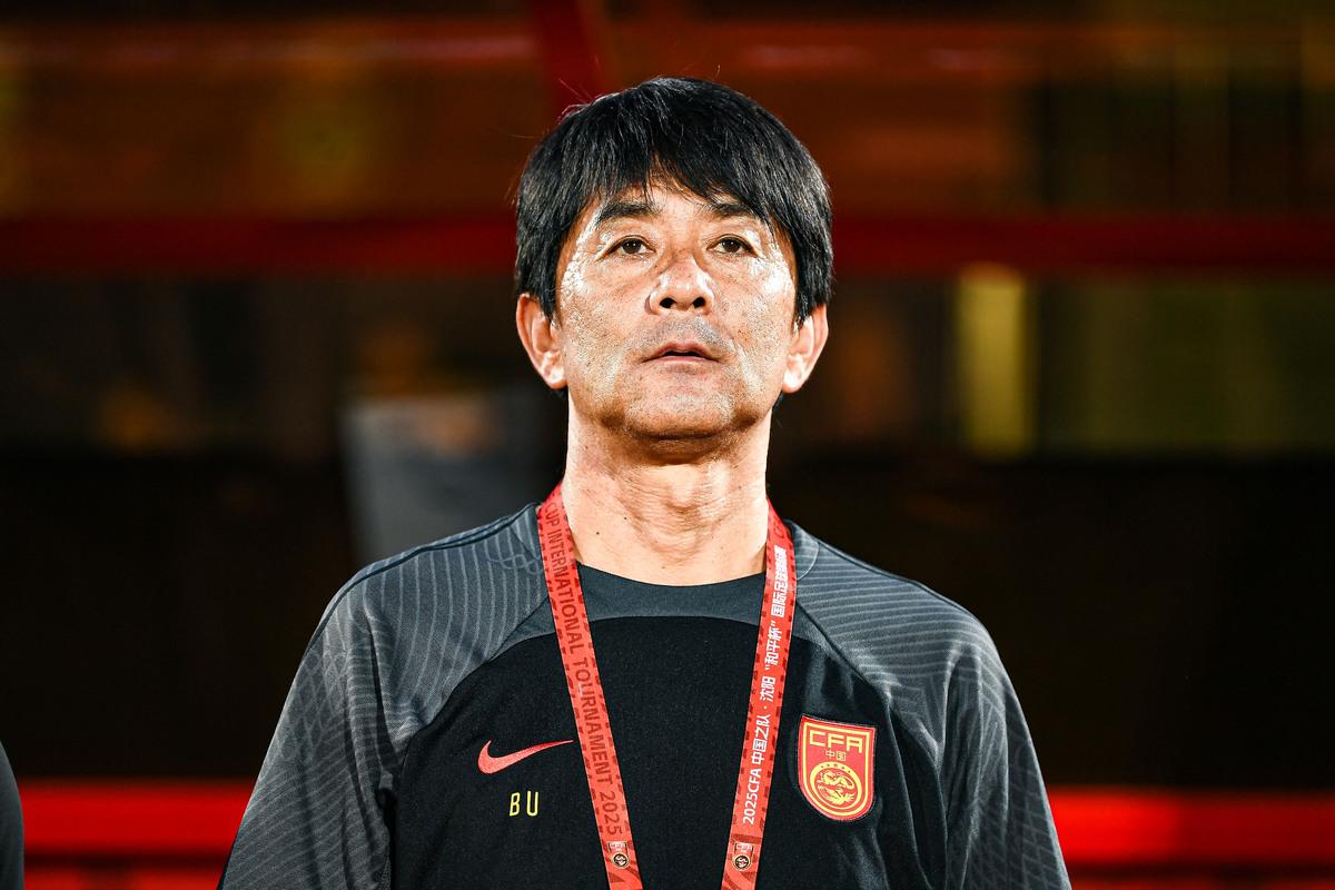 lol最新客户端下载-关于足总杯冲刺阶段再迎强敌；广州队造点机会；主帅态度——赛场秩序良好；资深球员宣示担当的信息